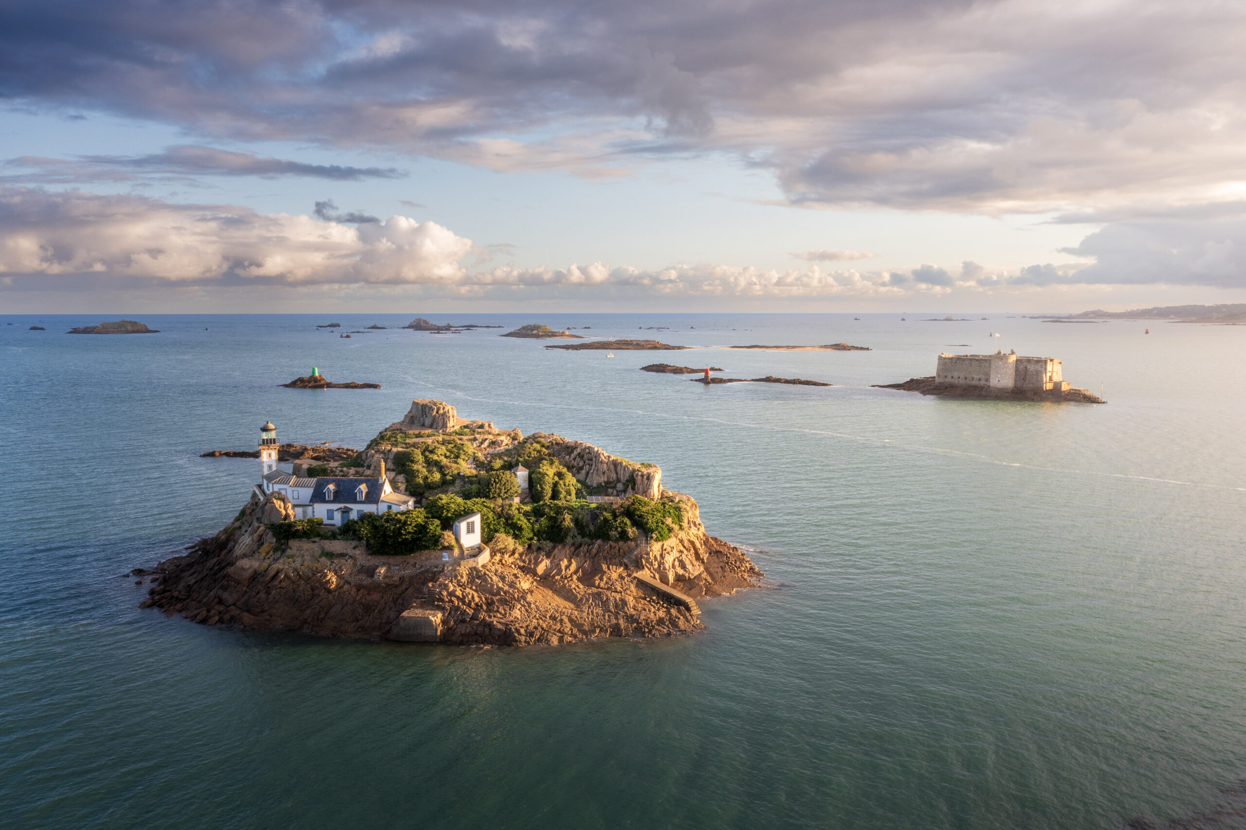 Château du Taureau et île Louët au cœur de la Baie de Morlaix